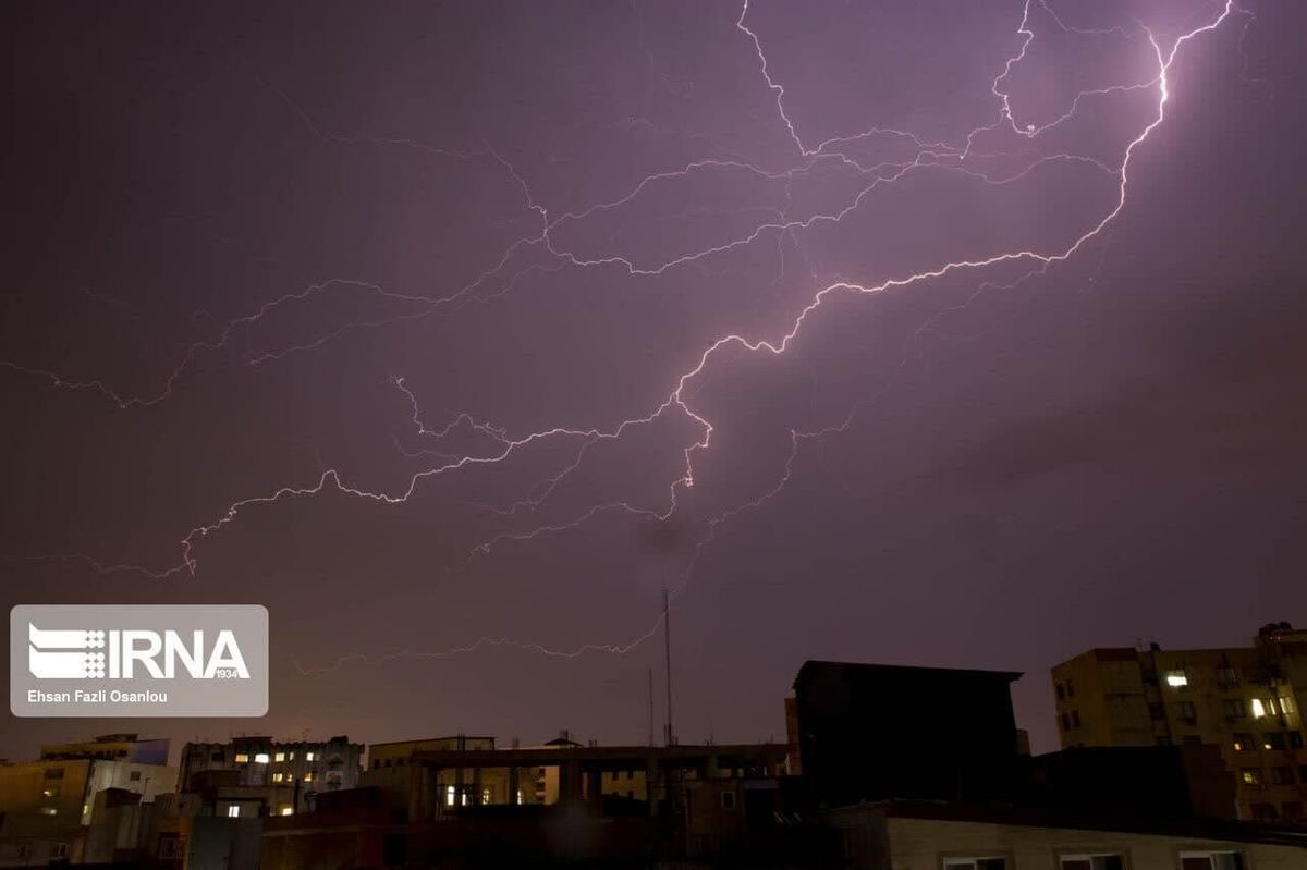 تهرانیها منتظر توفان تندری و رگبار باشند