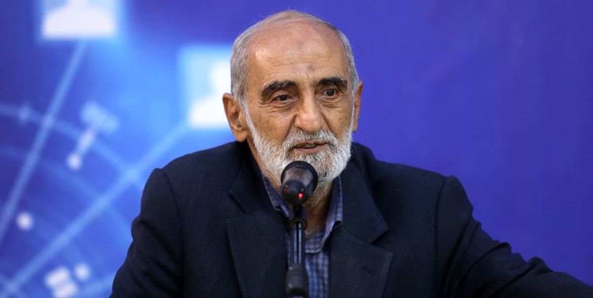 حسین شریعتمداری: تحلیل غربیها این بود که رهبری حضرت امام(ره) رهبری کاریزماتیک است