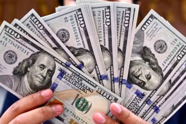 افزایش انفجاری قیمت دلار آزاد اول صبح 
