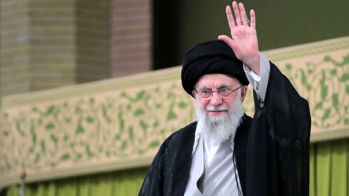 دیدار رمضانی کارگزاران نظام با رهبر انقلاب/پزشکیان: ما قادریم بر همه مشکلات غلبه کنیم /پاسخ رهبری به ترامپ/ رهبر انقلاب خطاب به اروپاییها: بیچشم و رویی هم حدی دارد
