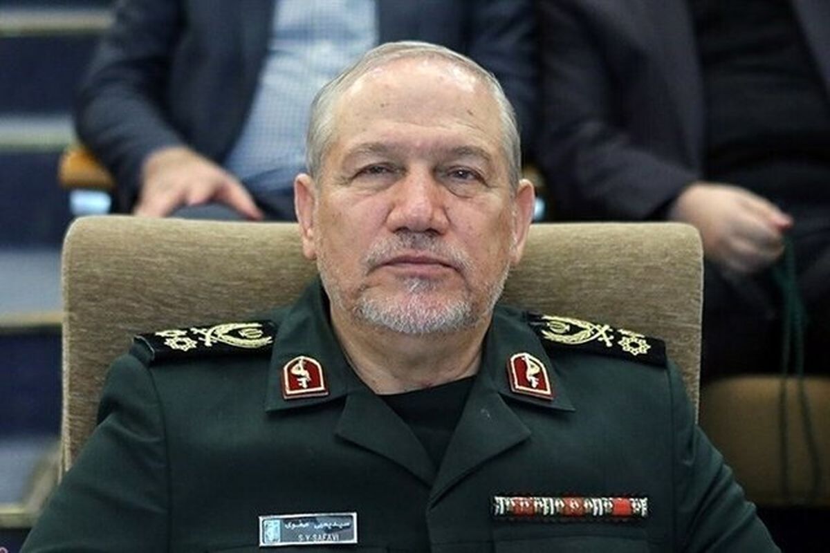 سرلشکر صفوی: رهبری شهید ۱۵ سال قبل به بستن تنگه هرمز به عنوان یک ابزار نگاه می‌کردند