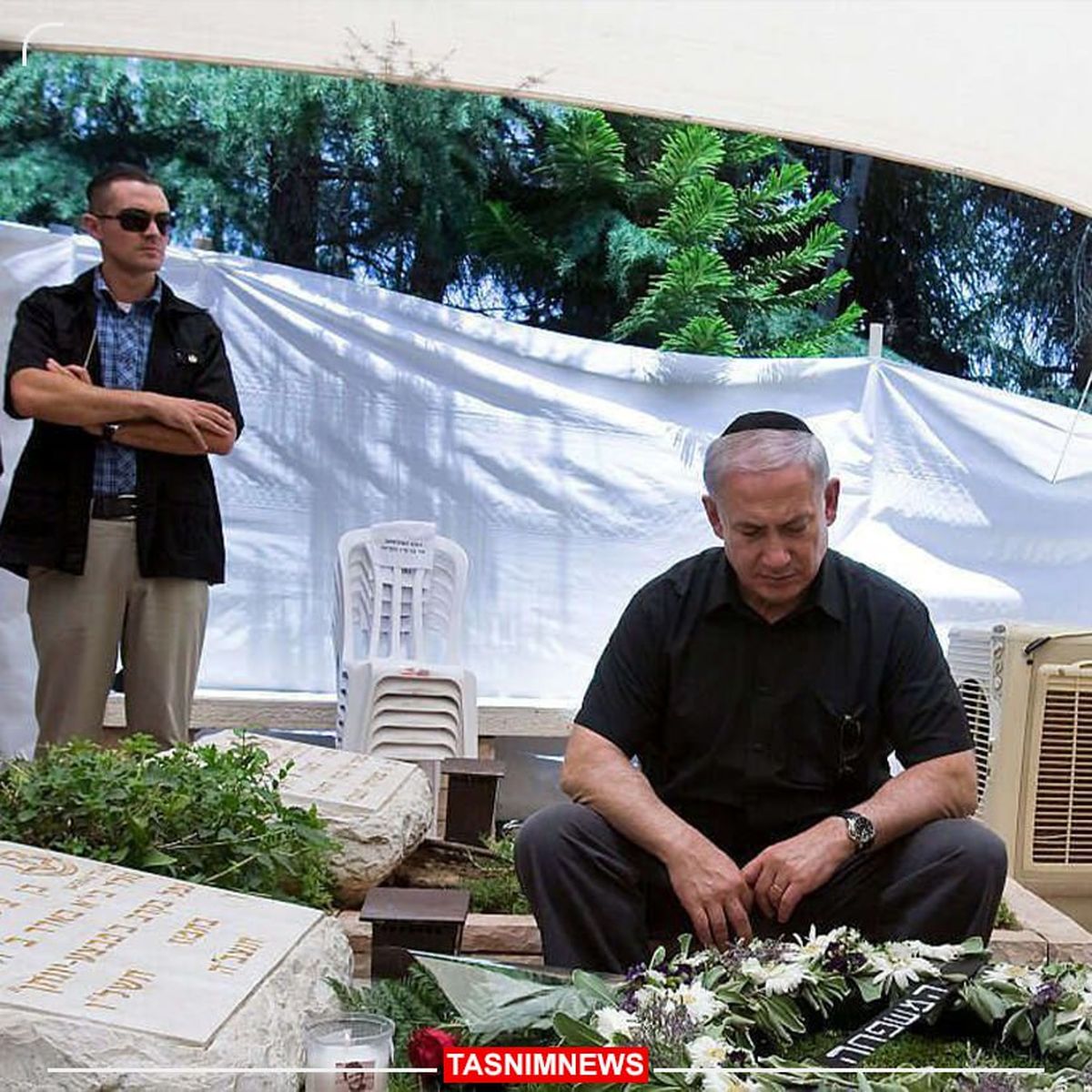 پیام تهدید ترور نتانیاهو روی سنگ قبر برادرش