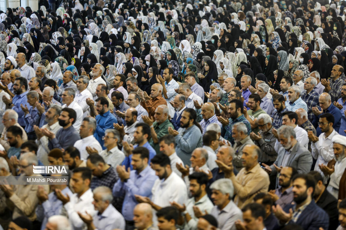 نماز عید قربان در دانشگاه تهران به امامت حجت‌الاسلام‌ ابوترابی‌فرد