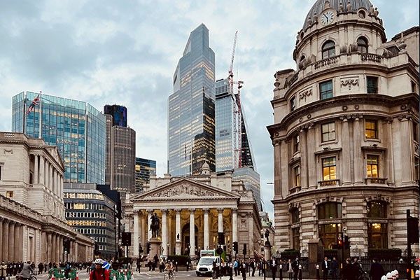 راحت ترین راه مهاجرت به انگلستان چیست؟ شرایط و نحوه مهاجرت