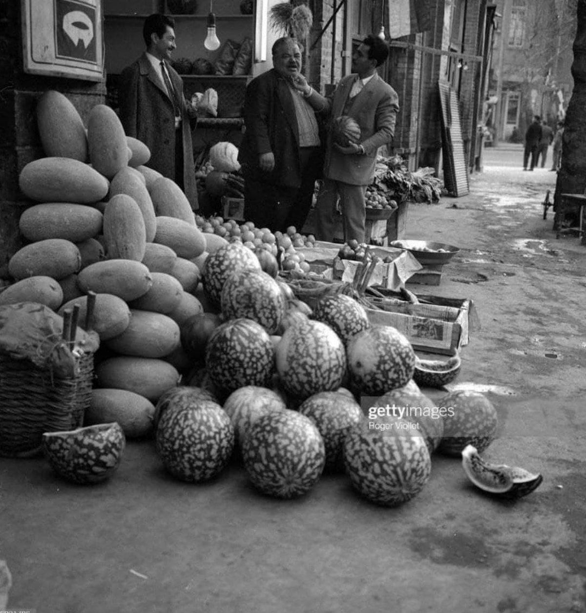 هندوانه فروش در تهران ۱۳۴۰+عکس