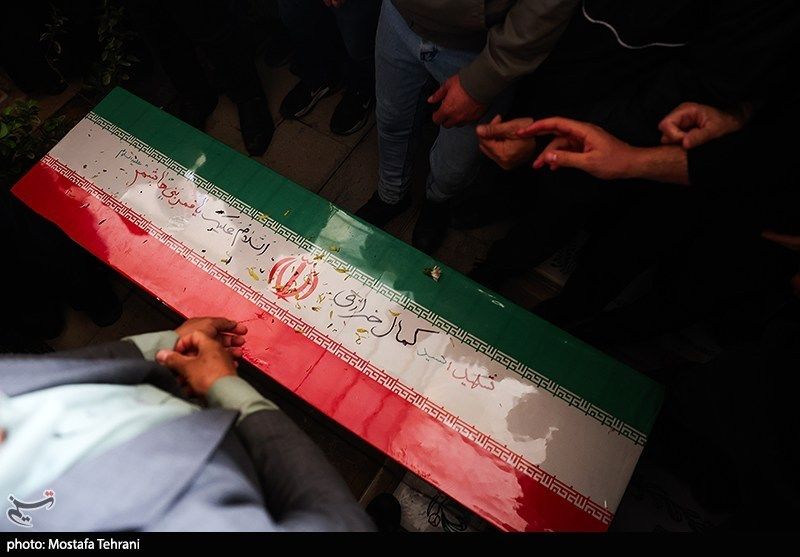 چرا شهید کمال خرازی در قطعه فرماندهان تدفین نشد؟