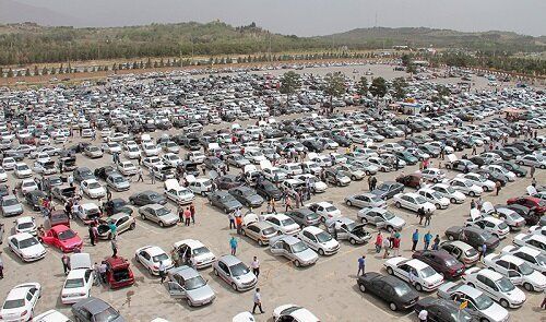 پیشنهاد عجیب یک کارشناس به خریداران خودرو