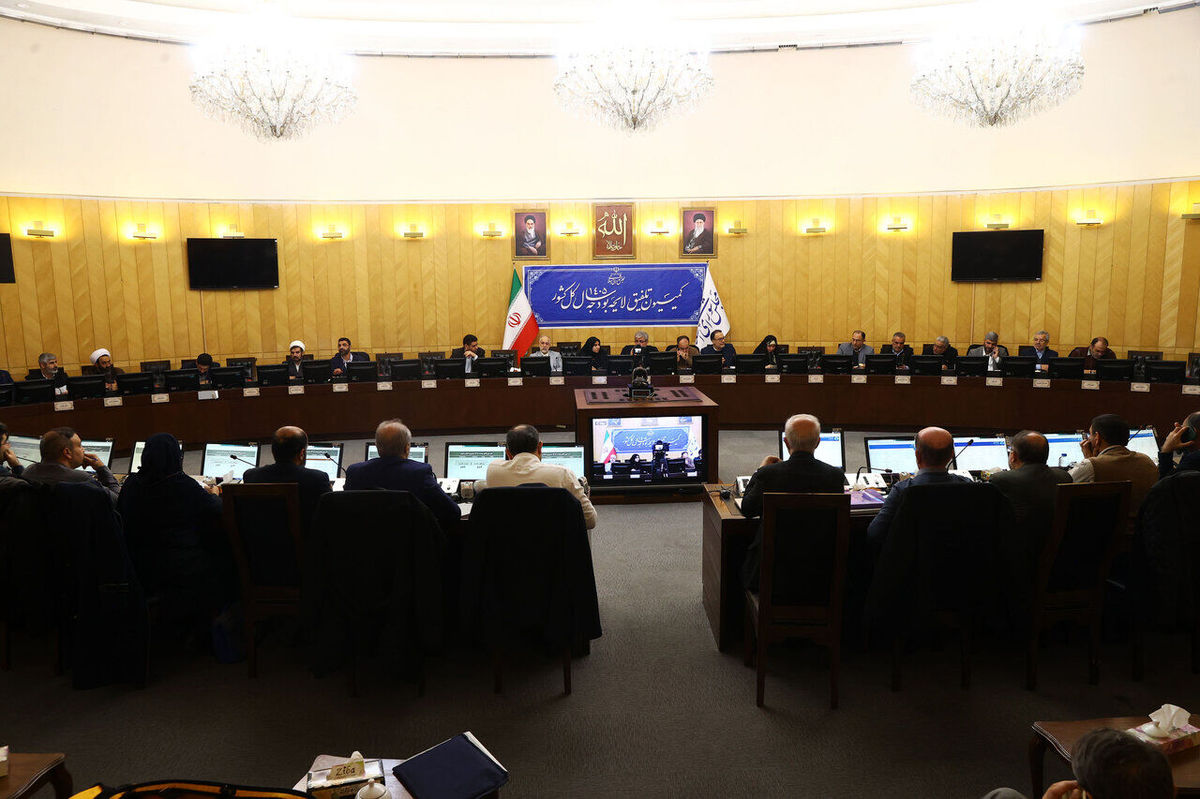 مخالفت کمیسیون تلفیق با افزایش ۲ درصد مالیات بر ارزش افزوده  