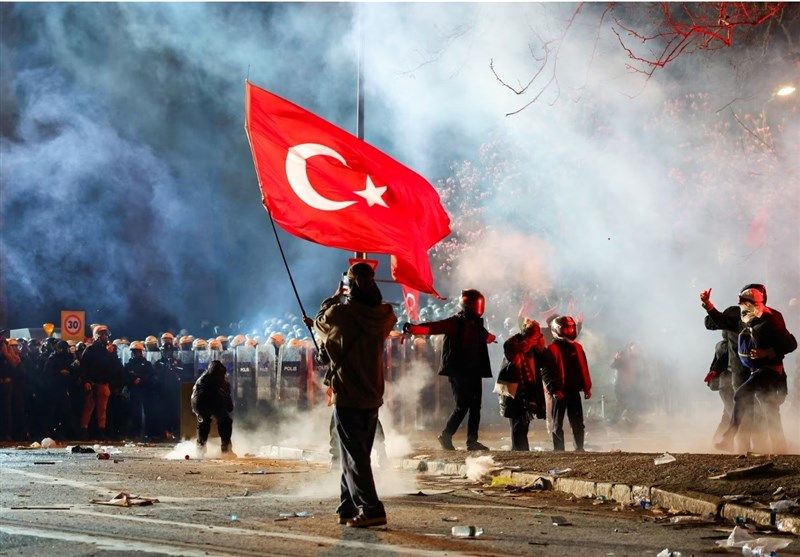 گاردین، تیم اردوغان را خشمگین کرد