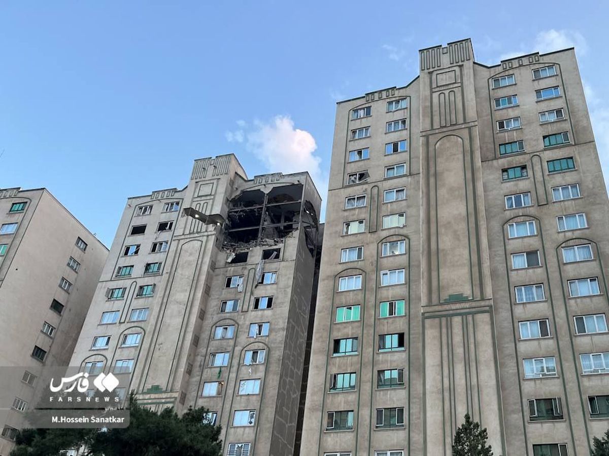 خبرنگار صداوسیما در نارمک: از محل حمله به این منطقه ۵ پیکر خارج شده و حدود ۲۰ نفر مجروح شده‌اند و همه غیرنظامی بوده‌اند.