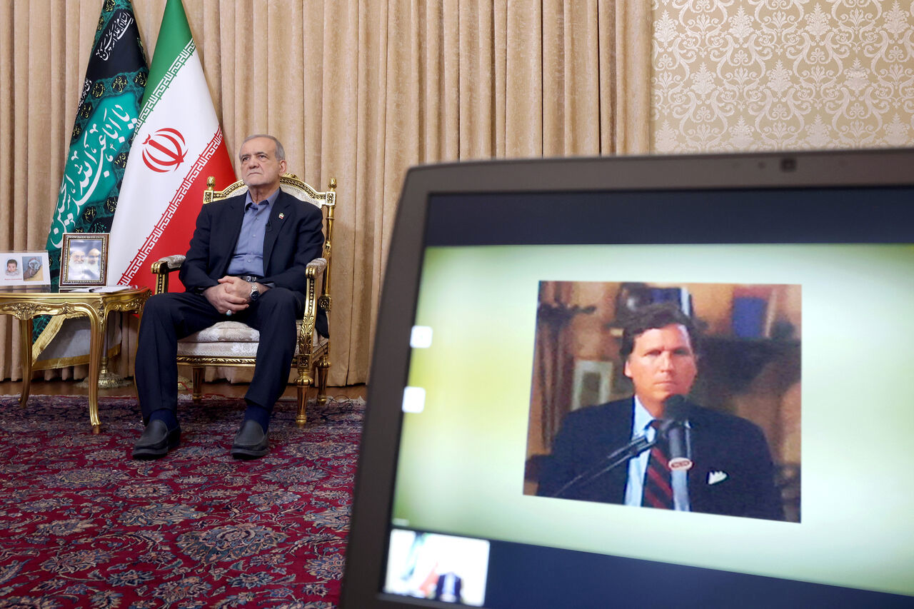 بازتاب گفت وگوی رئیس جمهور با «تاکر کارلسون» در رسانه‌های خارجی