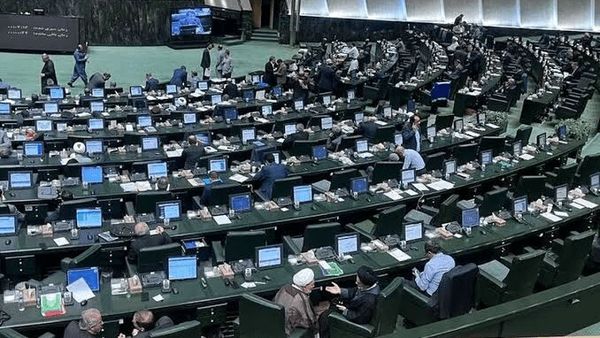 تحقیق و تفحص مجلس از ۶ بانک کلید خورد