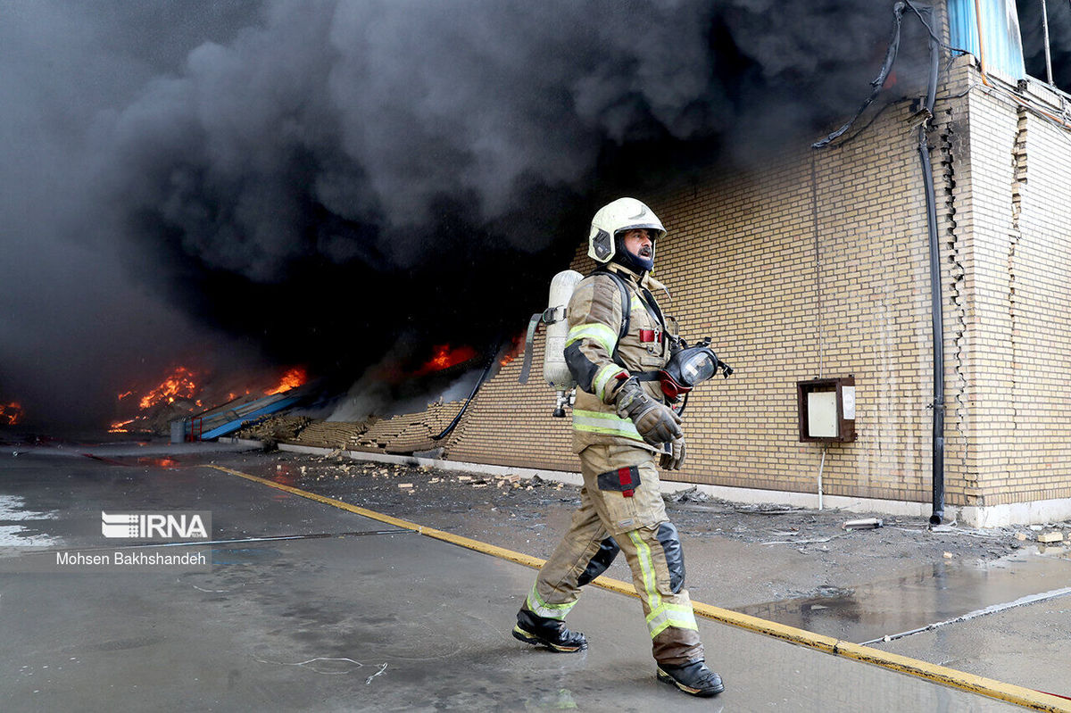 جزئیات آتش سوزی گسترده در کارخانه موتورسازی در مشهد 
