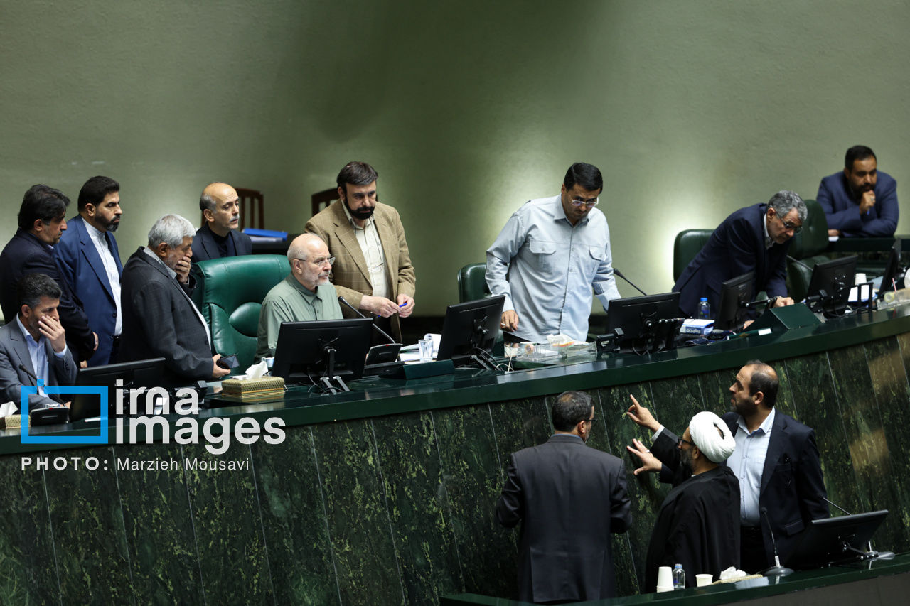 تصاویر جلسه علنی مجلس ۴ آبان ۱۴۰۴