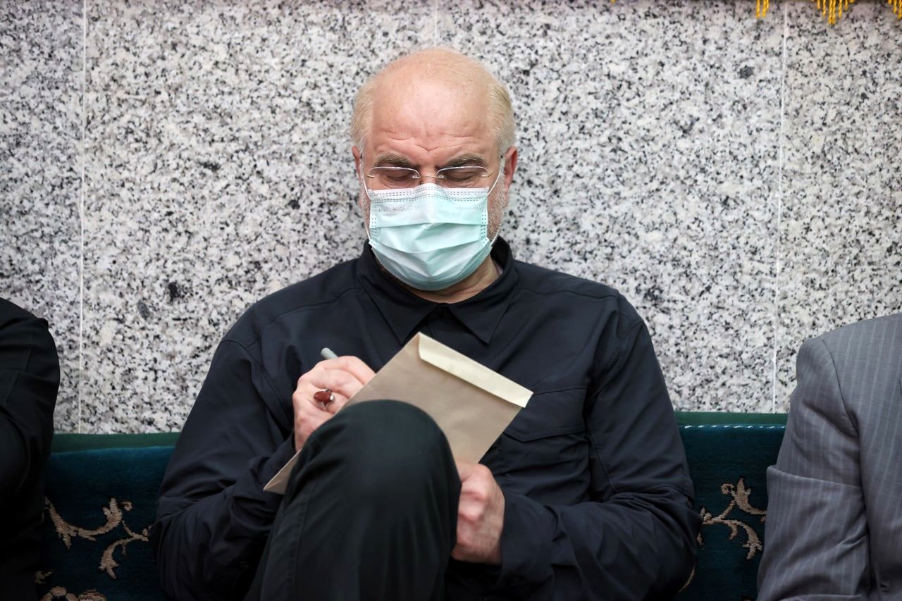 تصاویر: نشست قالیباف با جمعی از مدیران محلی، روحانیون و معتمدین بندر دیلم