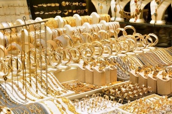 قیمت طلا و سکه امروز ۲۷ مرداد جهش کرد | دلار سقوط کرد، طلا اوج گرفت!