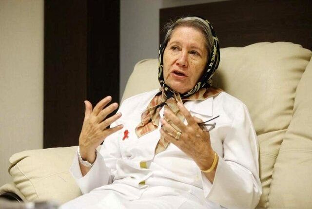 مینو محرز: مردم از خانه بیرون نیایند