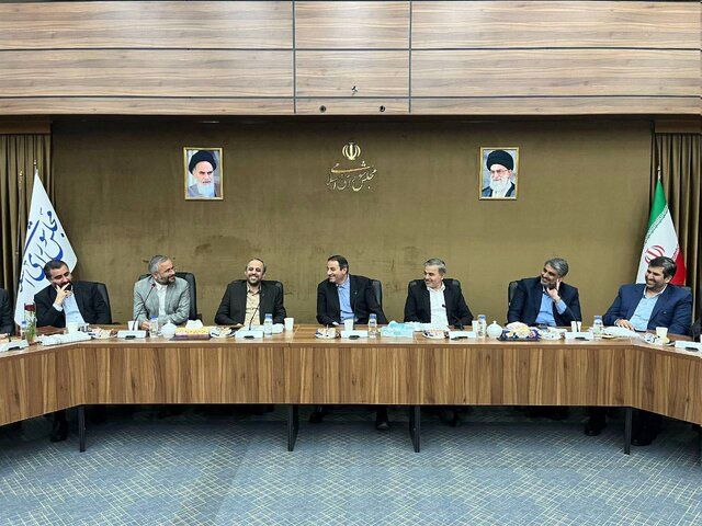  رئیس مرکز ارتباطات و رسانه مجلس معرفی شد