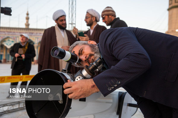 تصاویر: استهلال ماه مبارک رمضان در مسجد مقدس جمکران