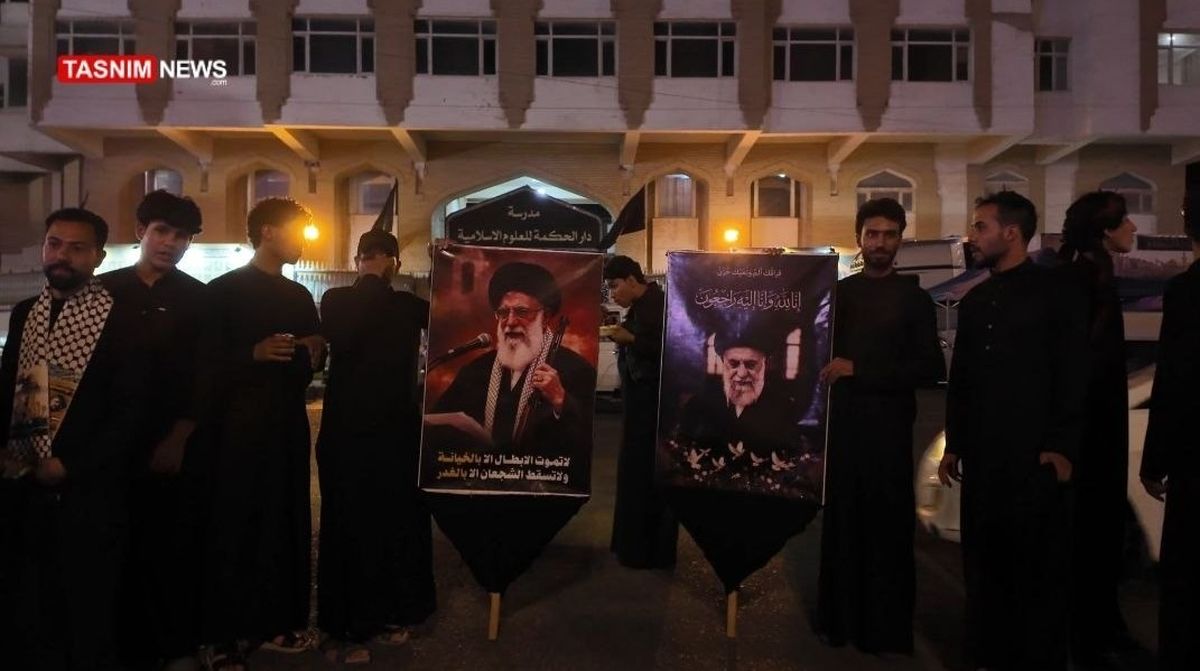 لحظه به لحظه مراسم تشییع پیکر رهبر شهید امت در نجف اشرف/اقامه نماز بر پیکرهای مطهر رهبر شهید انقلاب و شهدای خانواده ایشان در حرم امام علی (ع)