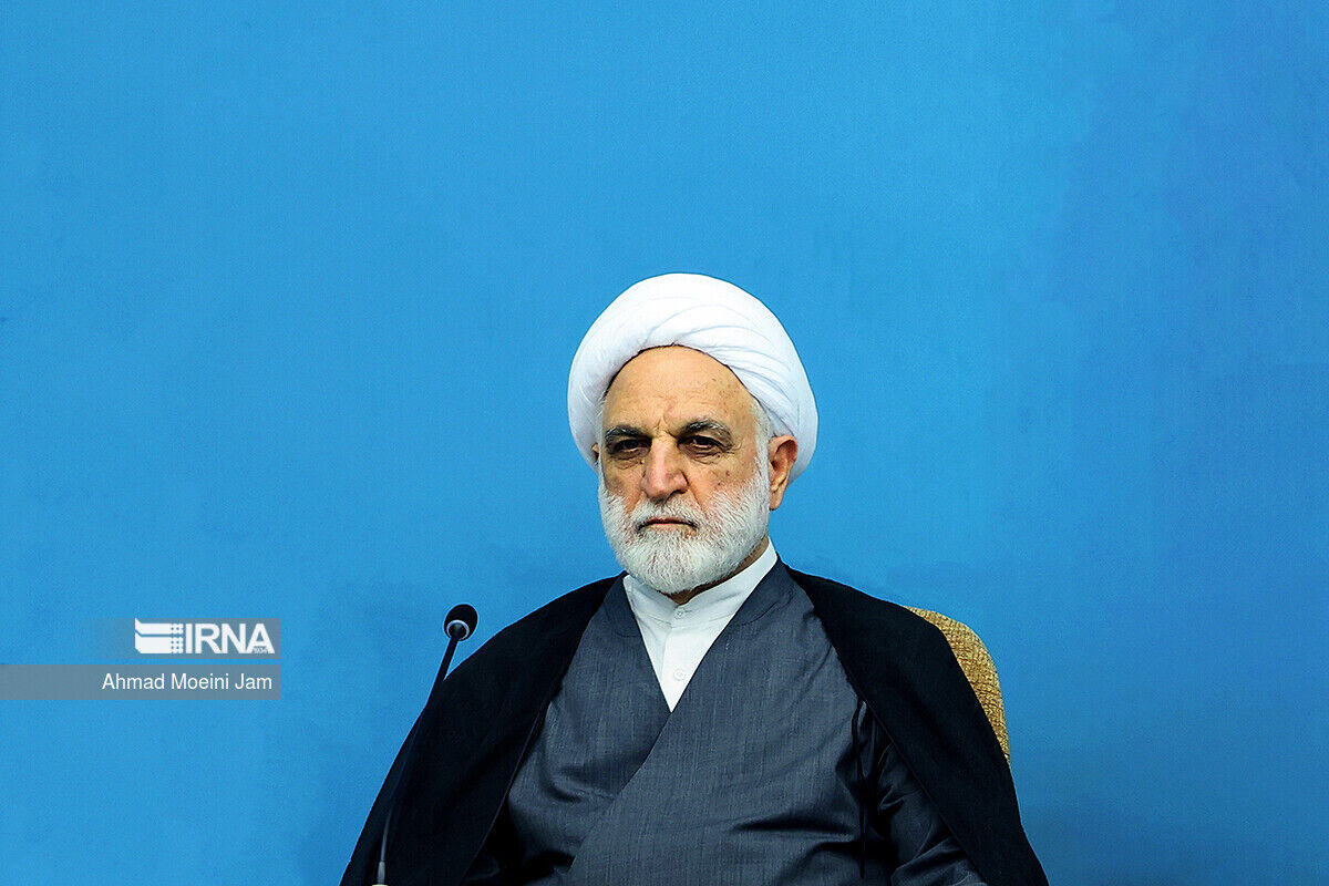اژهای: ترامپ برای خودش شخصیت قائل نیست/ پلشت، خبیث و رنگ عوض کن