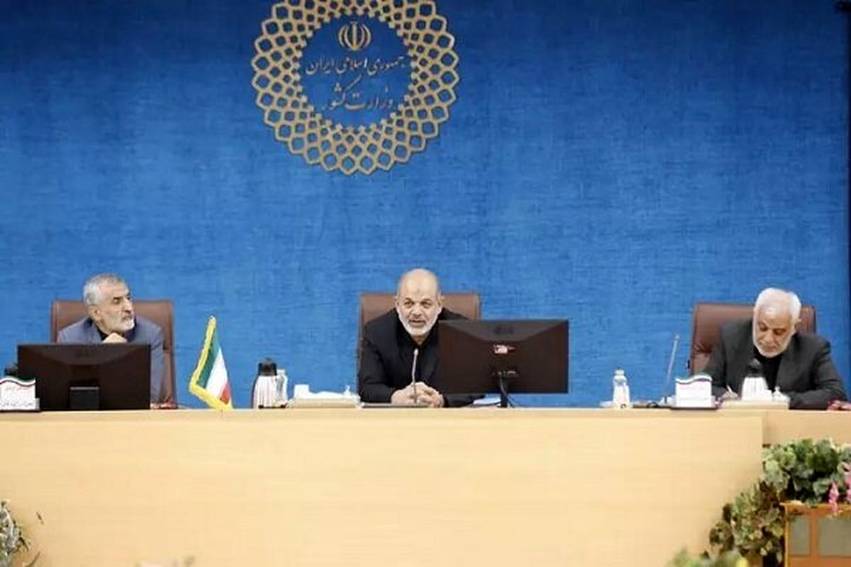 وحیدی در نشست استانداران: مردمی بودن از ویژگی‌های اصلی فرمانداران دولت است