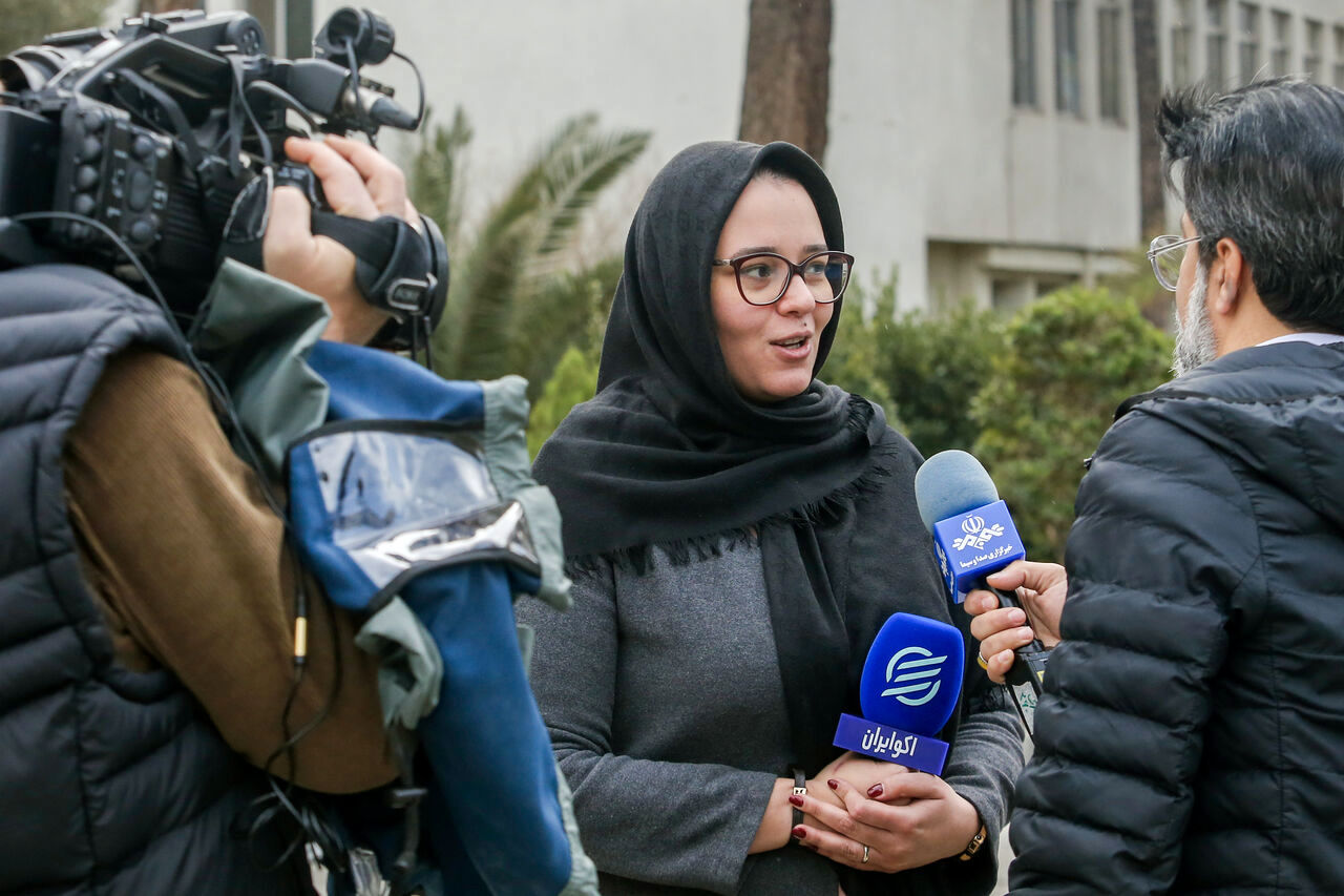 اعضای هیأت دولت در جمع خبرنگاران