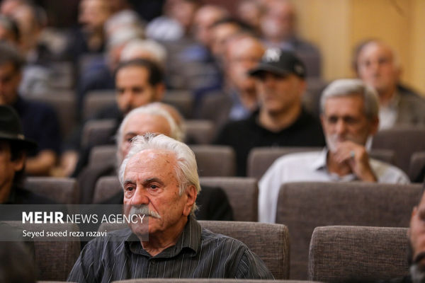 تصاویر: هنرمندان در مراسم ترحیم و بزرگداشت «محمد کاسبی»