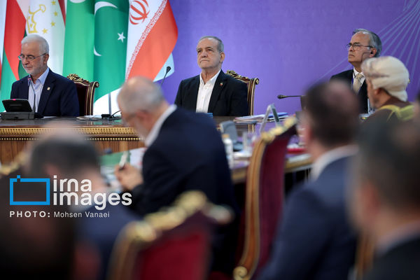 پزشکیان در نشست وزیران کشورهای عضو سازمان «اکو»