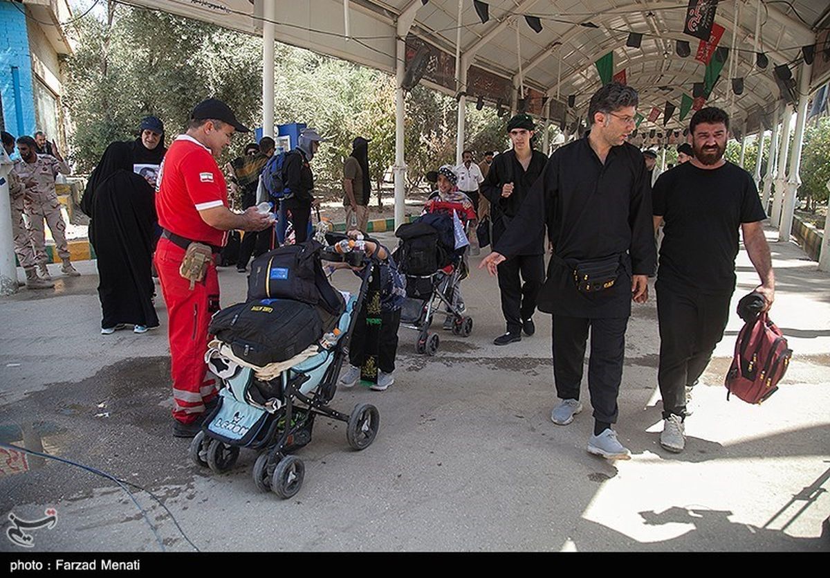 شکوه پیاده‌روی جاماندگان اربعین ‌در جنوب عراق