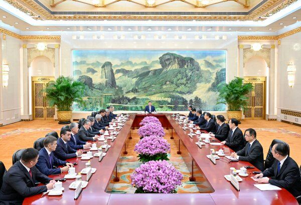 دیدار رئیس جمهور چین با هیات‌های خارجی نشست شورای همکاری شانگهای