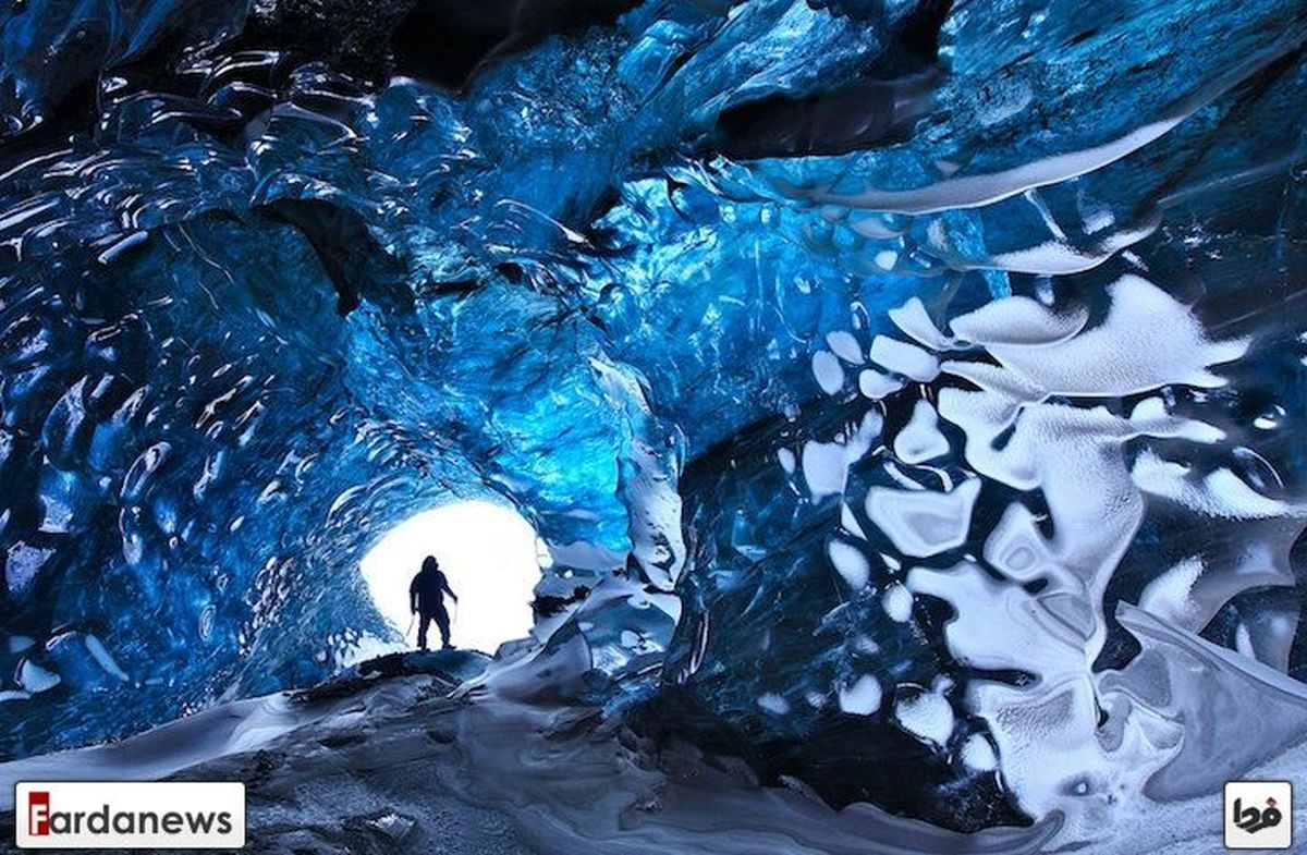 غار شگفت‌انگیز یخی در ایسلند +تصاویر