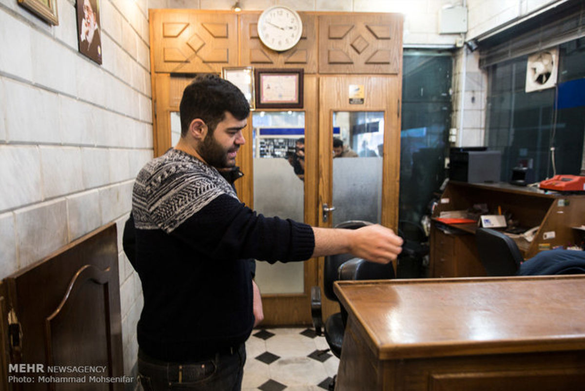 تصاویر: بازسازی صحنه سرقت از صرافی میدان فردوسی