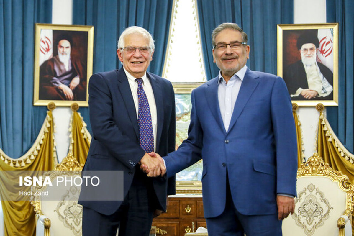 شمخانی: هیچگاه از میز مذاکره خارج نشدیم/ بدنبال توافقی قوی و پایدار هستیم