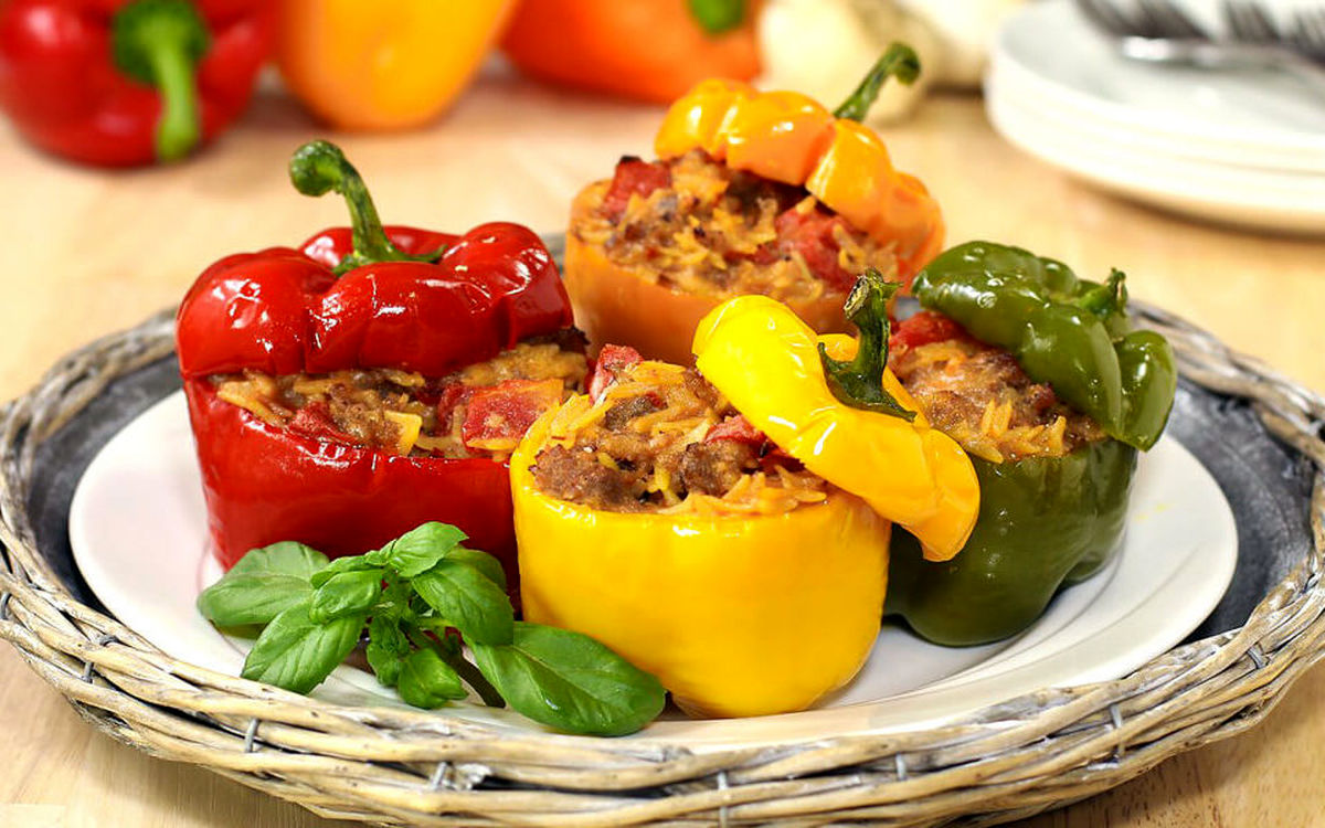 فلفل دلمه‌ای شکم پُر،‌ غذایی کم‌چرب ولی خوشمزه