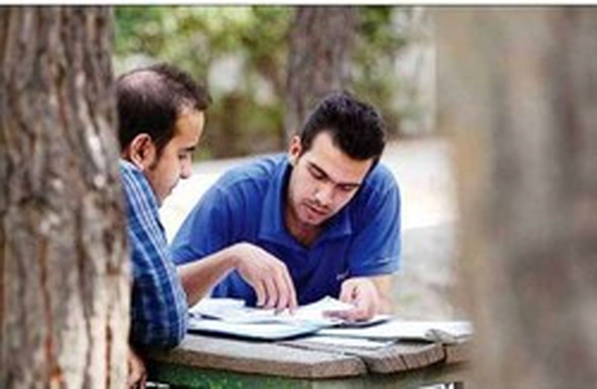 کار کلاسی دانشجویان یا تألیف مجانی کتاب برای استاد؟!