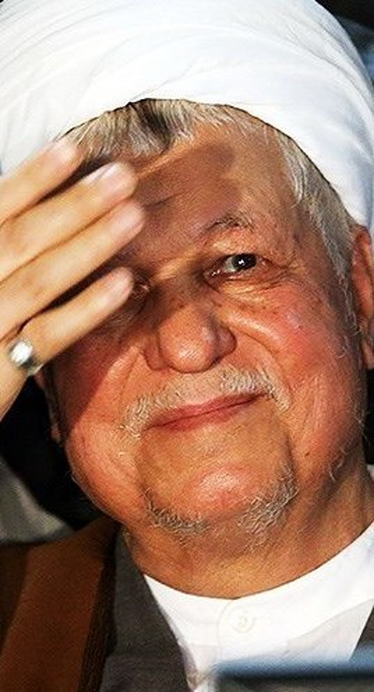 هاشمی رقابت با «وضع موجود» را می‌خواهد/ احمدی نژاد و مشایی با هم تمام شدند!