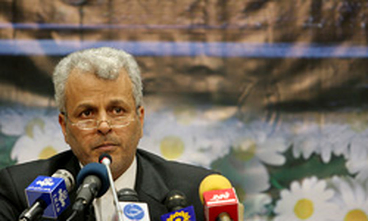 دانش جعفري: شايعه استعفا را تكذيب مي‌كنم