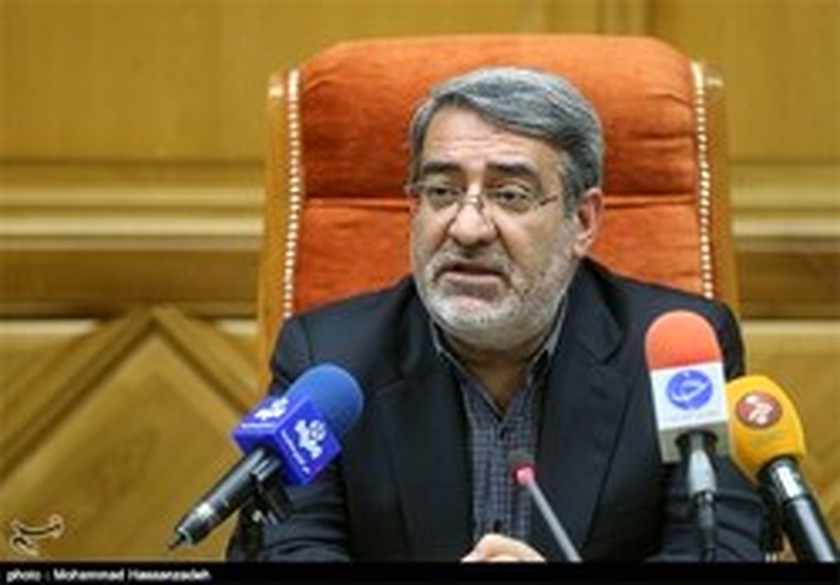 وزیر کشور: حوادث اخیر را نظام با مدارا حل کرد