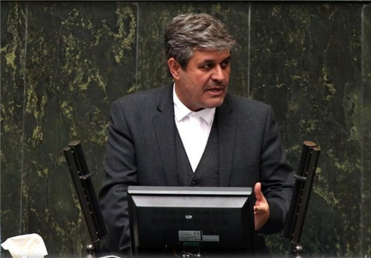 تاجگردون: مجوز پرداخت حقوق ۵۰ میلیون تومانی در سال ۹۹ بررسی می‌شود