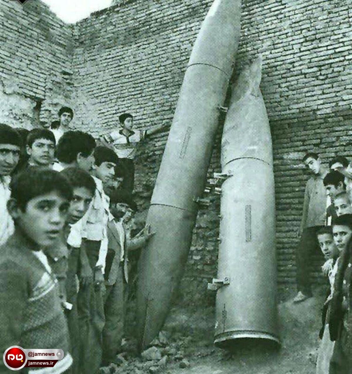 عکس: موشک ٩ مترى در كوچه ۶ مترى يعنى این!