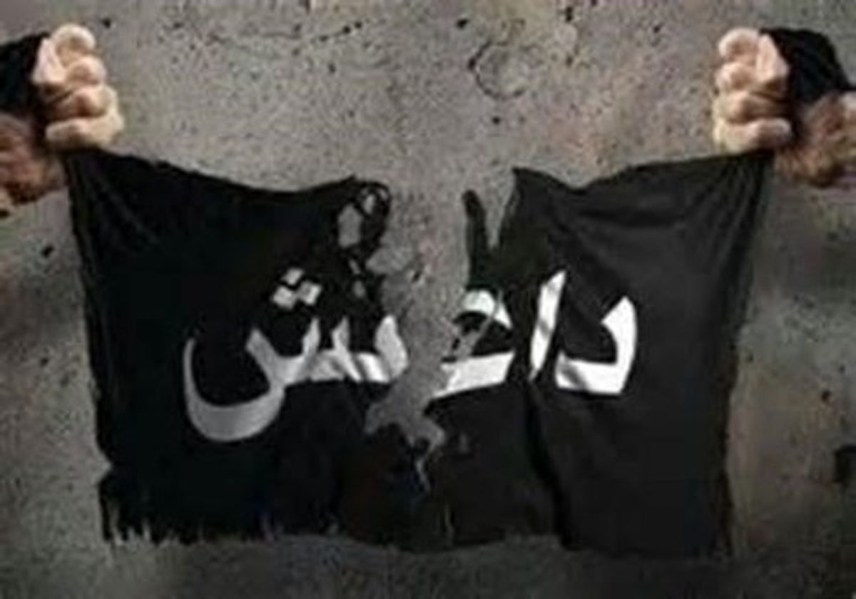 تصویربرداری مخفیانه از قبر کندن داعشیها