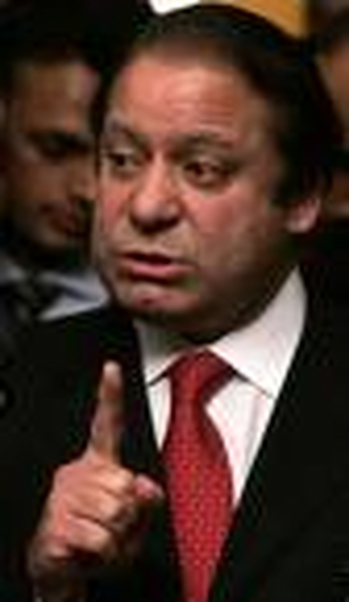 نواز شريف: به طرفدارهای مشرف رأي ندهيد