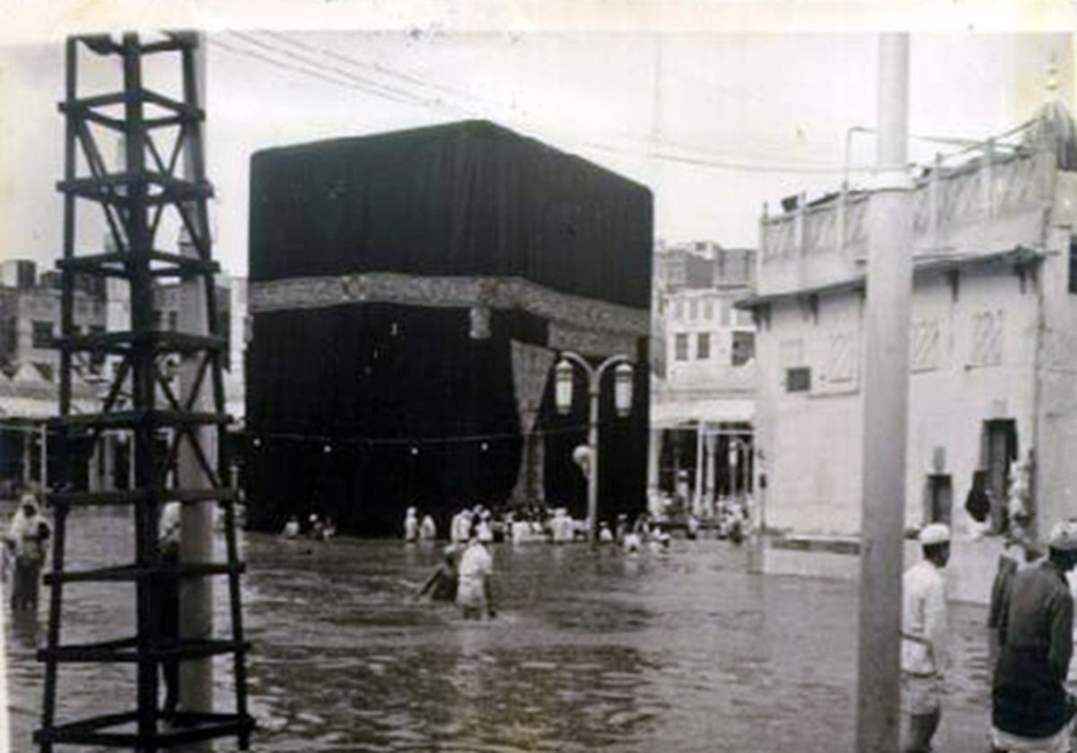 عکس/ سیل در خانه خدا