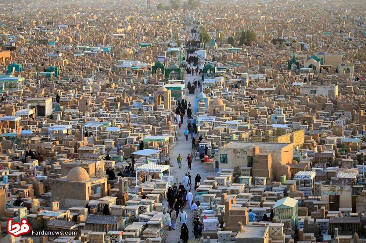 عکس زیبای رویترز از وادی السلام نجف