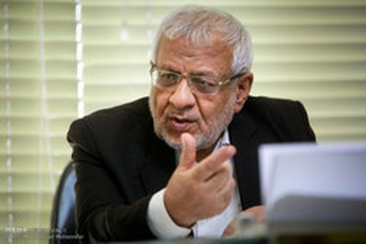 بادامچیان: مشکلات اقتصادی با جابه‌جایی وزرا حل نمی‌شود