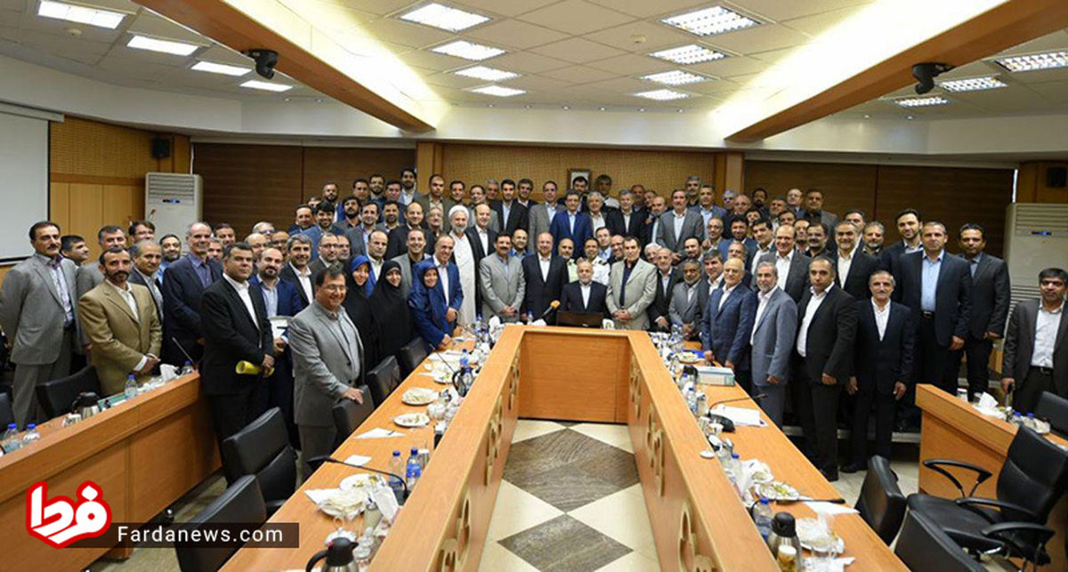 عکس: آخرین عکس یادگاری دسته‌جمعی قالیباف و معاونانش