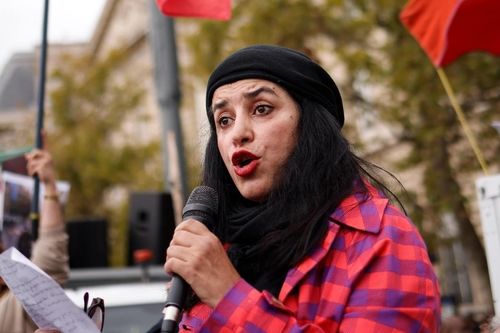 به بهانه مرگ‌ ساتراپی؛ جریان ایران‌فروش هنری چه نقشی در بمباران کشور داشت؟
