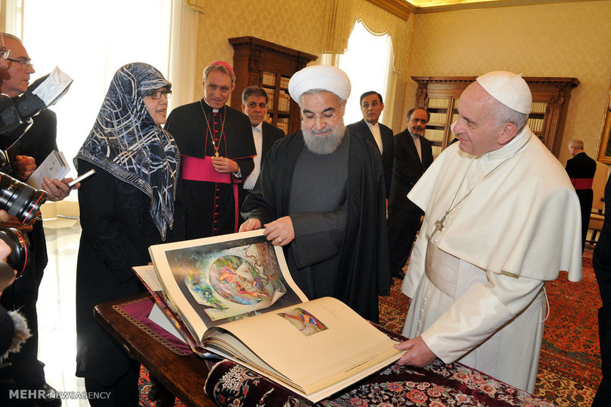 گزارش تصویری ۶ بهمن‌ماه: از حادثه در محور کندوان- اسکو تا مدل موی عجیب یک فوتبالیست