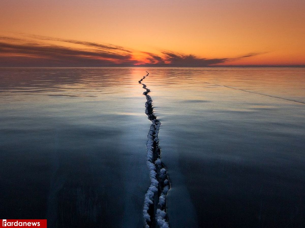 عکس: وقتی دریاچه ترک می‌خورد!
